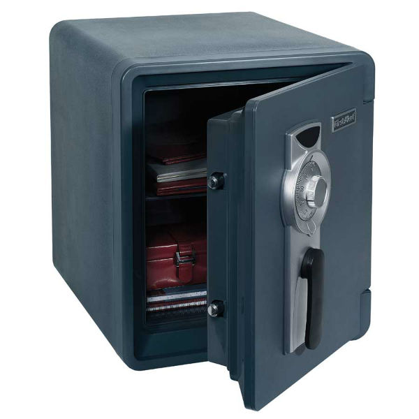 First Alert 2087F Fire, Water and Theft Combination Safe - Click Image to Close